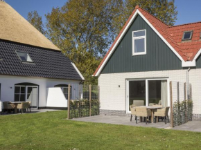 Bungalow in De Cocksdorp Texel with Terrace
